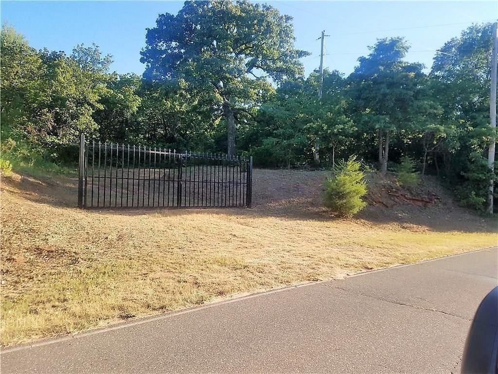 7638 E Danforth Rd, Edmond, OK 73034 - photo 1