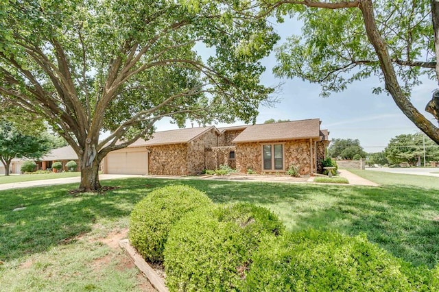 4436 Tamarisk Dr, Oklahoma City, OK 73120 - photo 1