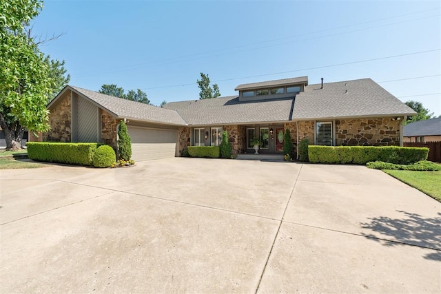 3324 Rosewood Ln, Oklahoma City, OK 73120 - photo 1