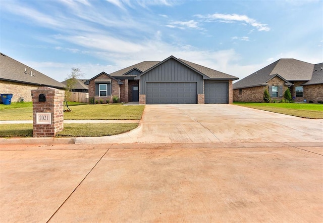 2021 W Crossbow Way, Mustang, OK 73064 - photo 1