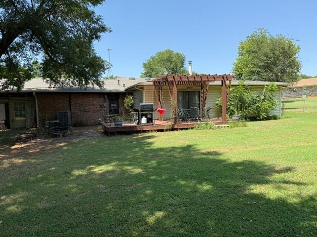 1740 E Lake Park Ln, Mustang, OK 73064 - photo 14