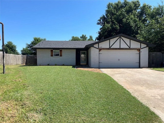 635 W Hillcrest Dr, Mustang, OK 73064 - photo 1