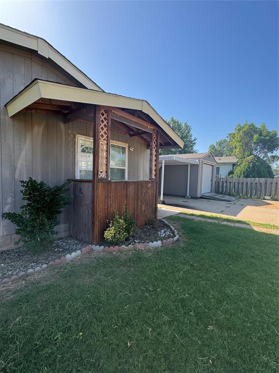 12136 Woodland Hills Dr, Oklahoma City, OK 73131 - photo 2