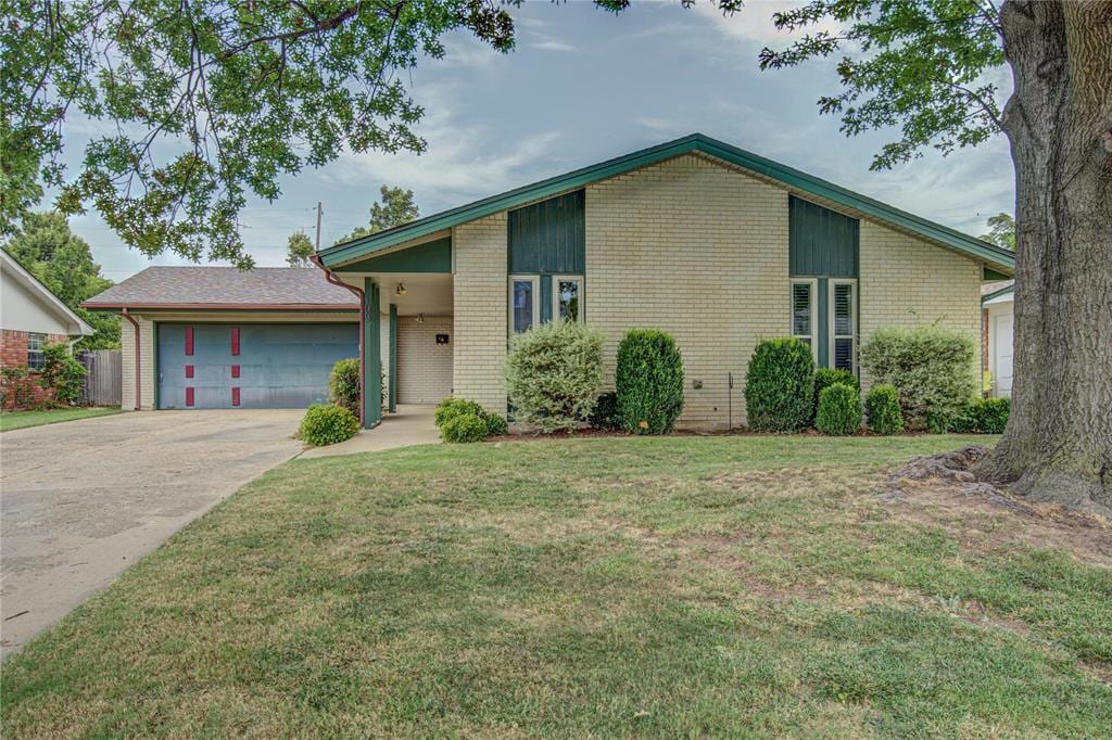 109 SW 64th Ter, Oklahoma City, OK 73139 - photo 1