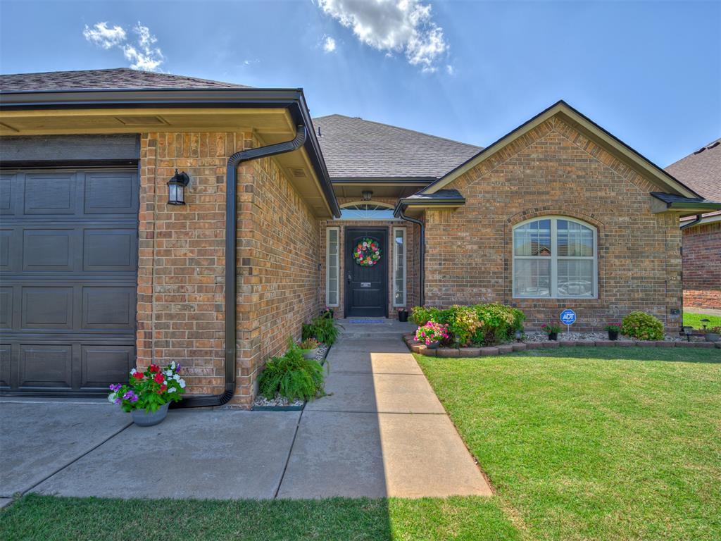 3117 Loren Dr, Moore, OK 73160 - photo 1