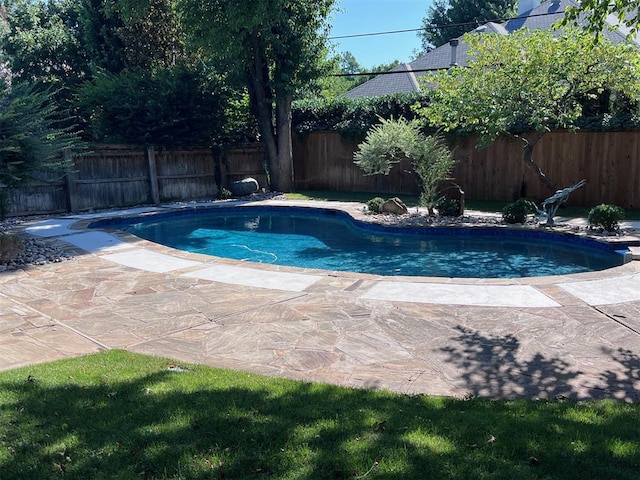 6409 N Hillcrest Ave, Nichols Hills, OK 73116 - photo 2