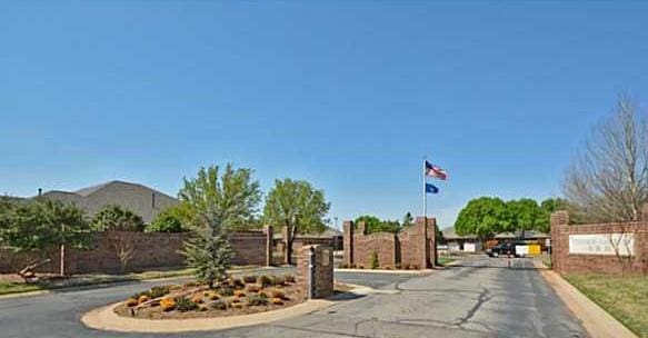 1801 NW 161st St, Edmond, OK 73013 - photo 1