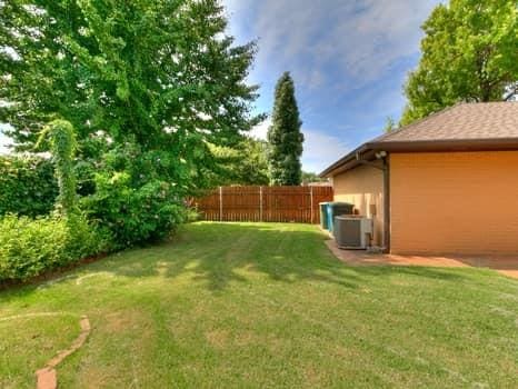 1704 Magnolia Ln, Edmond, OK 73013 - photo 32