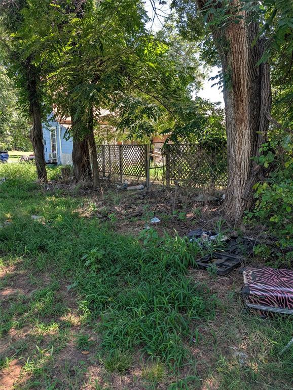 915 W Logan Ave, Guthrie, OK 73044 - photo 10