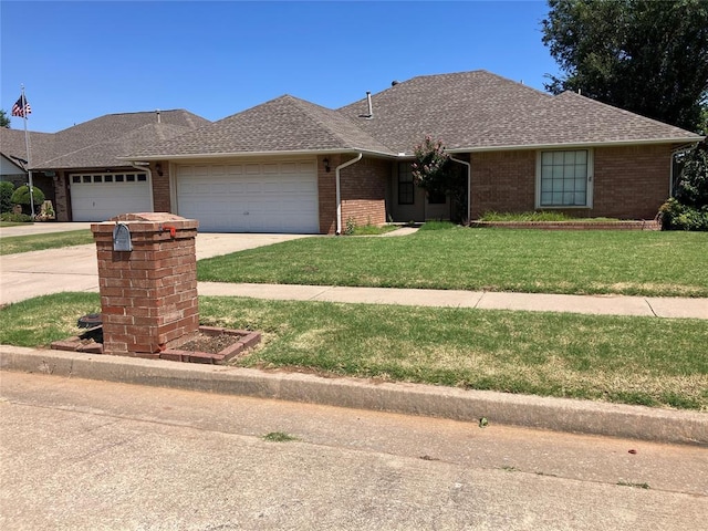 10323 Haven Cir, Midwest City, OK 73130 - photo 1