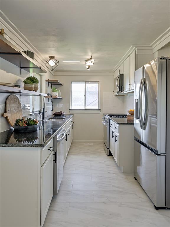 3535 NW 53rd St, Oklahoma City, OK 73112 - photo 17