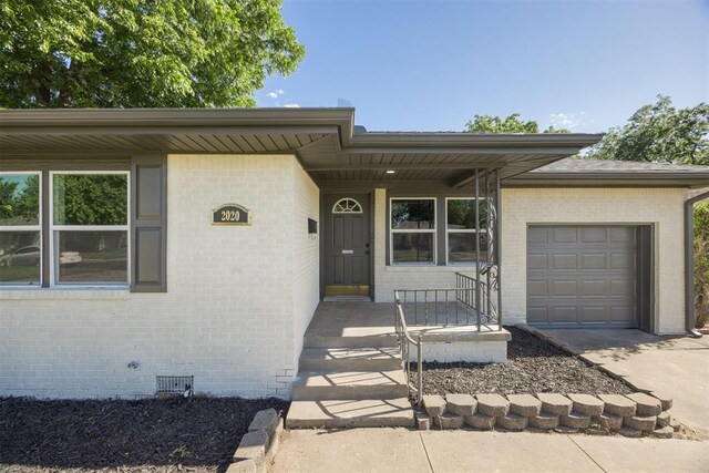 2020 Hasley Dr, The Village, OK 73120 - photo 2