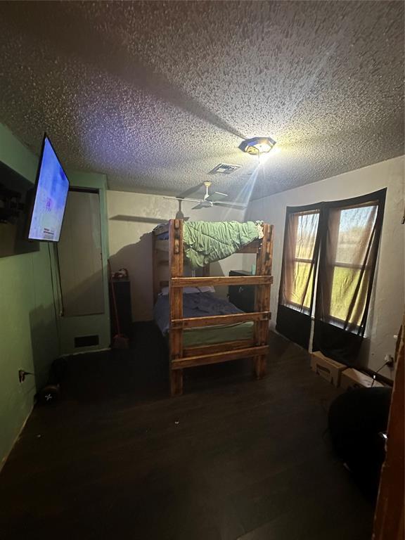 300 S 4th St, Sentinel, OK 73664 - photo 7