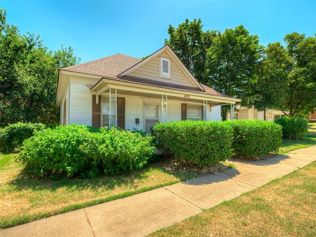 208 N Cheyenne Ave, Geary, OK 73040 - photo 2