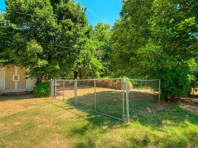 208 N Cheyenne Ave, Geary, OK 73040 - photo 33