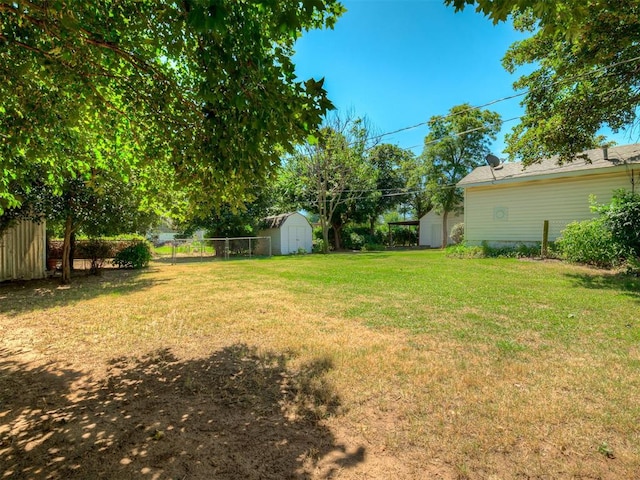 208 N Cheyenne Ave, Geary, OK 73040 - photo 37