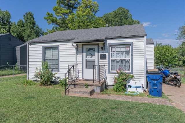 1524 S 12th St, Chickasha, OK 73018 - photo 1