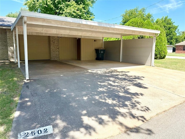 2502 S 19th St, Chickasha, OK 73018 - photo 2