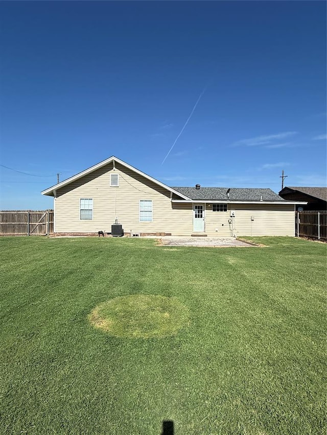 529 S Marion Ave, Hinton, OK 73047 - photo 2