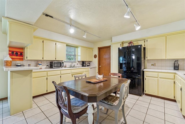 318 S Adams St, Pocasset, OK 73079 - photo 28