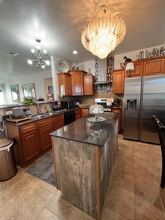 4805 Wagner Lake Dr, Yukon, OK 73099 - photo 3