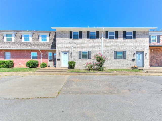3901 N Kickapoo Ave Unit 33, Shawnee, OK 74804 - photo 2