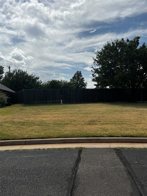 13309 Baldwin Dr, Oklahoma City, OK 73142 - photo 2