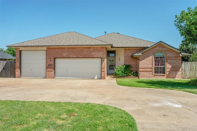 913 SE 34th St, Moore, OK 73160 - photo 1