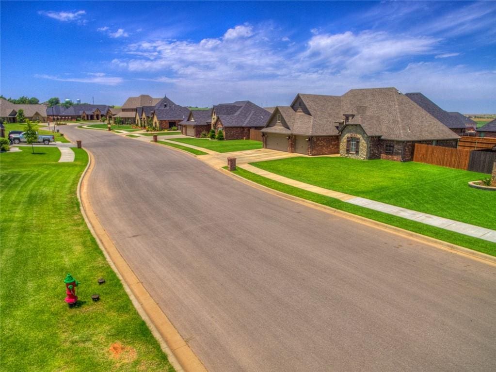 1201 Crimson Rd, Weatherford, OK 73096