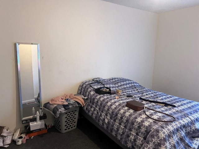 bedroom featuring carpet floors