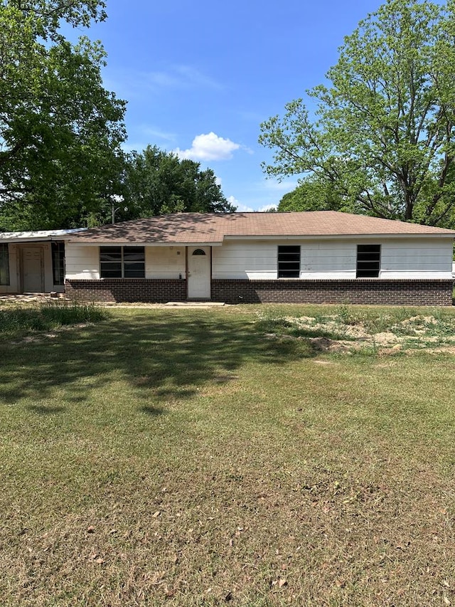 85 Fawn Dr, Webb, AL 36376 - view of front of house with a front yard and brick siding