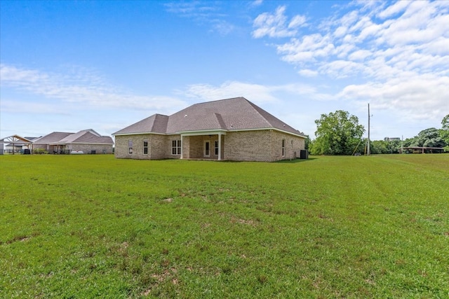195 County Road 711, Enterprise, AL 36330 - back of property with a yard