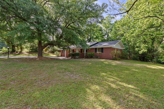 139 Merrydell Dr, Ozark, AL 36360 - view of grassy yard