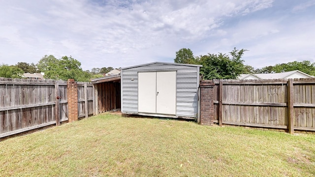 100 W Fontana Cir, Dothan, AL 36305 - view of shed with a fenced backyard