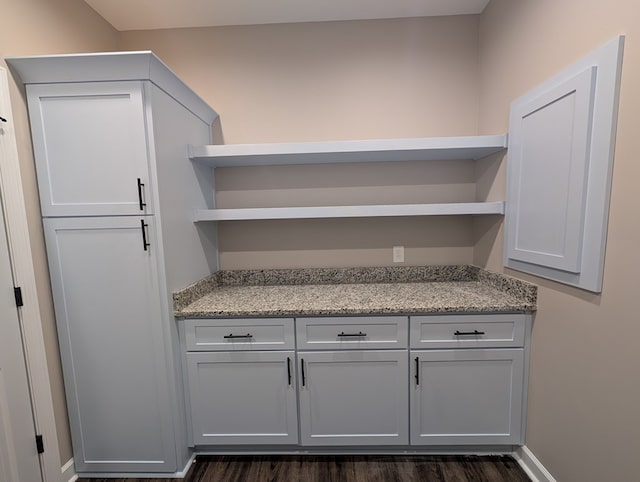 12589 Fortner St, Newton, AL 36352 - detailed view of wood finished floors and baseboards