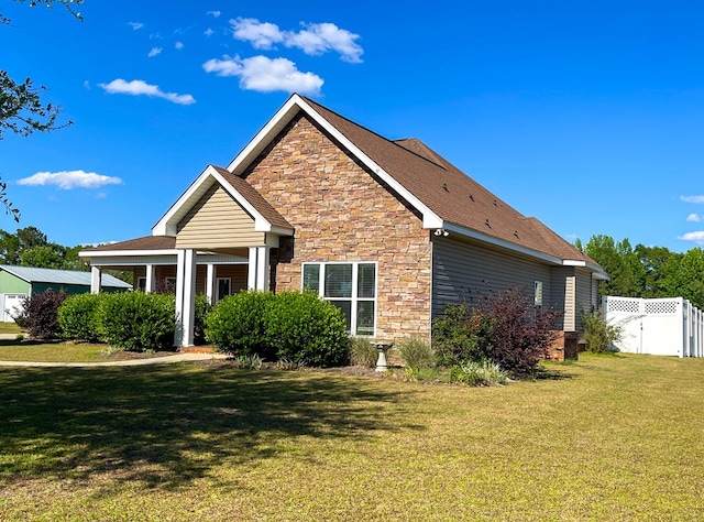 1621 Adkinson Rd, Newton, AL 36352 - view of front facade with stone siding