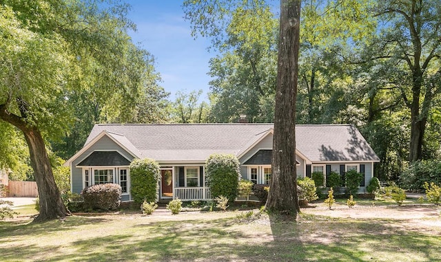 102 Lindsey Ln, Dothan, AL 36305 - single story home featuring covered porch and a front lawn