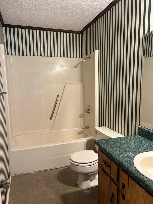 full bathroom featuring crown molding, shower / bath combination, a textured ceiling, toilet, and vanity