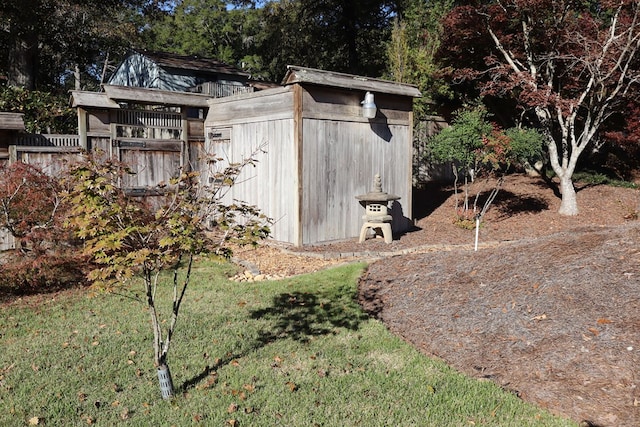 view of outbuilding