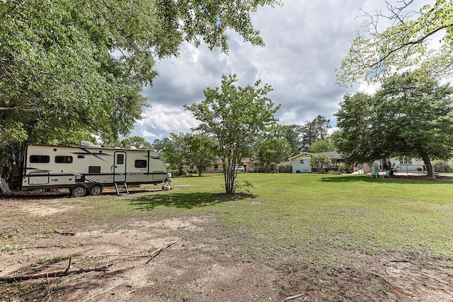 1810 Northside Dr, Dothan, AL 36303 - view of grassy yard