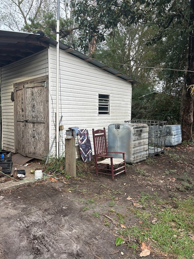 view of home's exterior