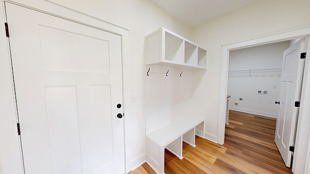 108 Weeping Willow Trl, Headland, AL 36345 - mudroom featuring light wood finished floors and baseboards