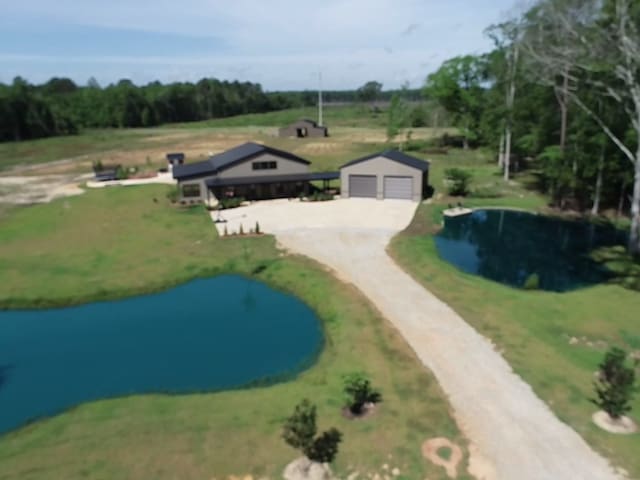 489 Skipper Rd, Malvern, AL 36375 - aerial view with a water view
