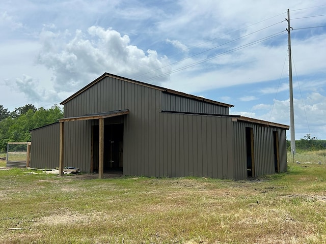 489 Skipper Rd, Malvern, AL 36375 - view of pole building featuring a yard
