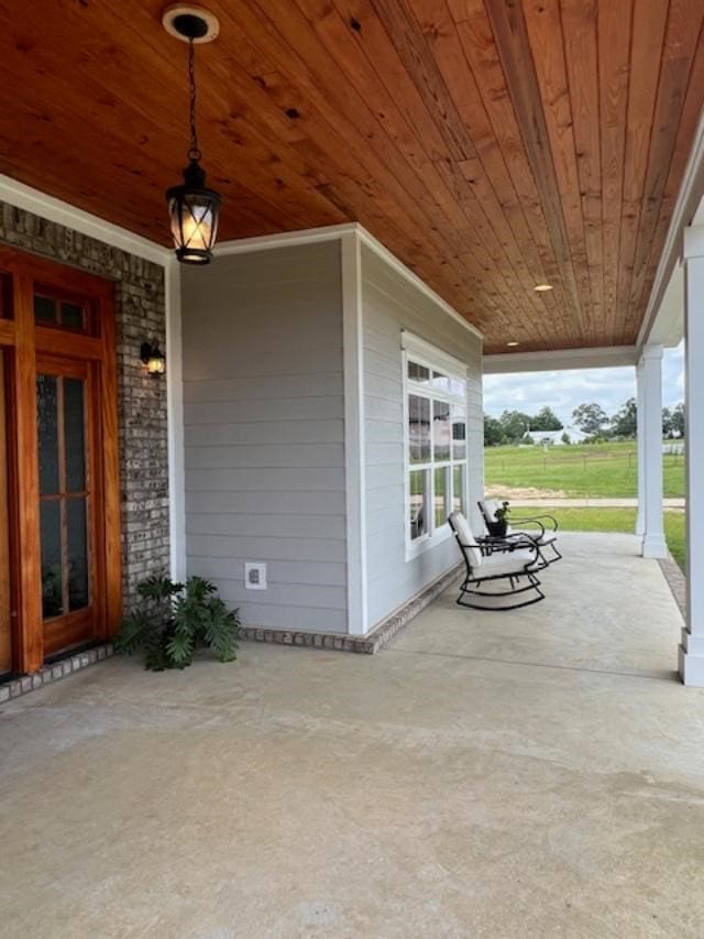 1015 Hardy Rd, Dothan, AL 36301 - view of covered porch