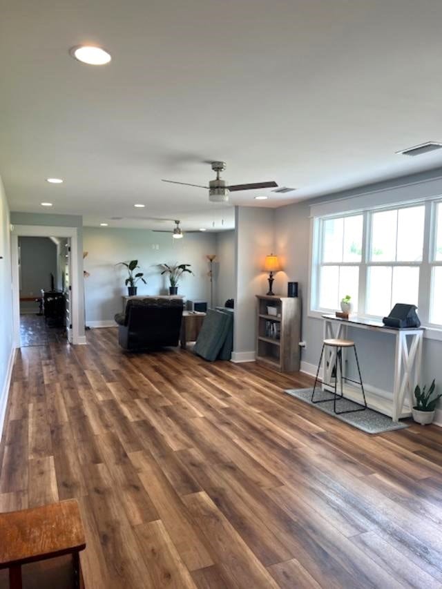 1015 Hardy Rd, Dothan, AL 36301 - living area with wood finished floors, recessed lighting, and ceiling fan