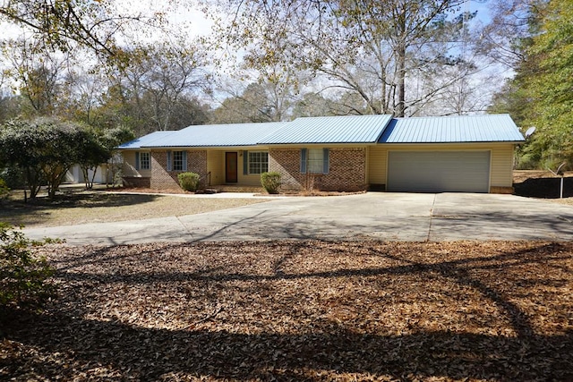 single story home with a garage