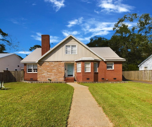 view of front of house featuring a front yard