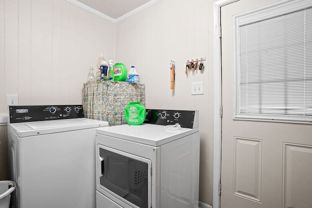 568 N Morris St, Slocomb, AL 36375 - laundry area featuring washing machine and dryer and ornamental molding