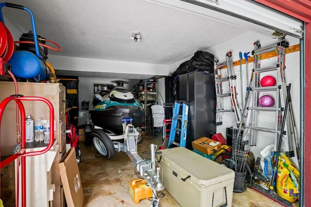 568 N Morris St, Slocomb, AL 36375 - view of garage